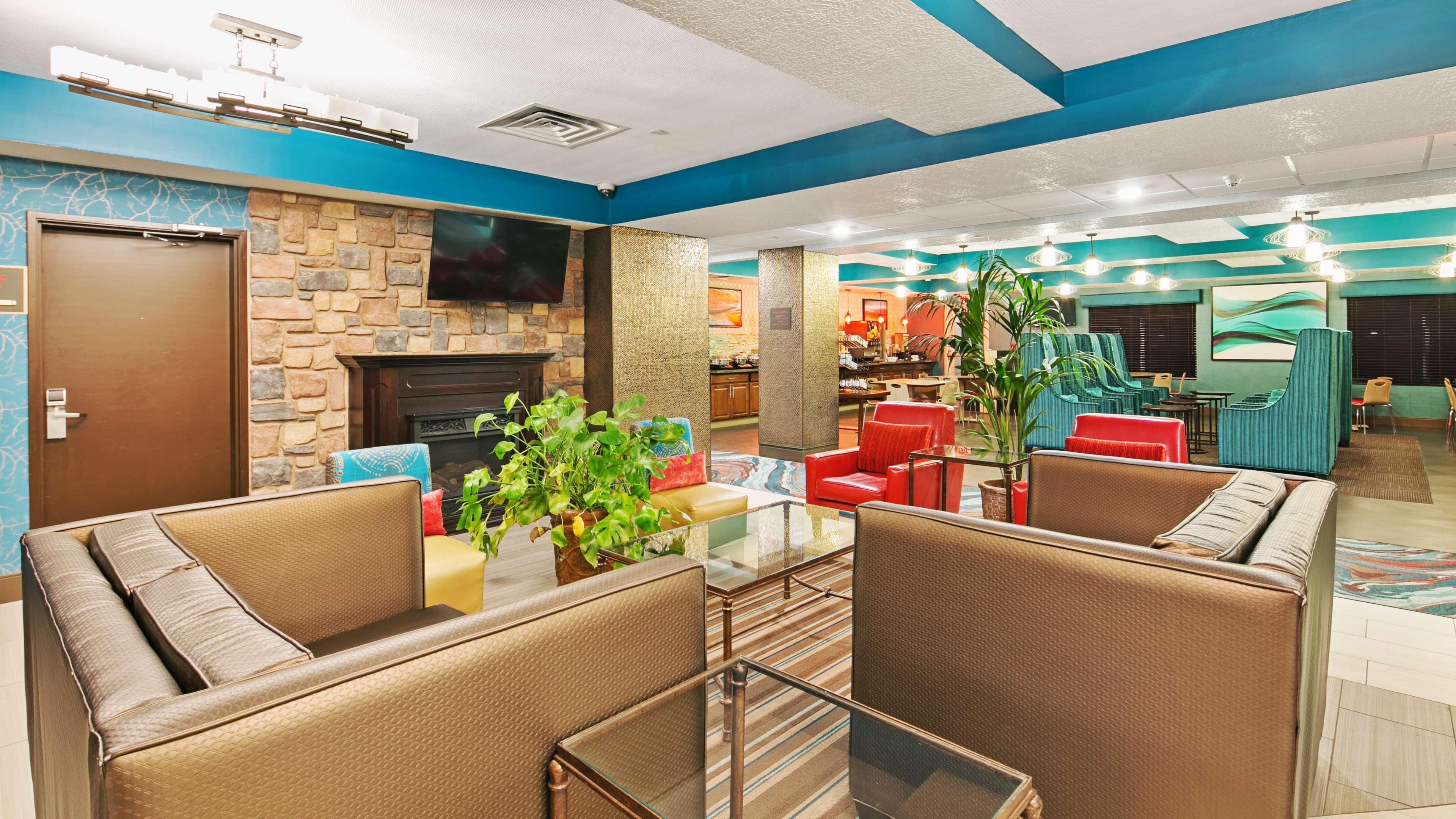 Best Western Plus Gallup Inn & Suites Exteriör bild