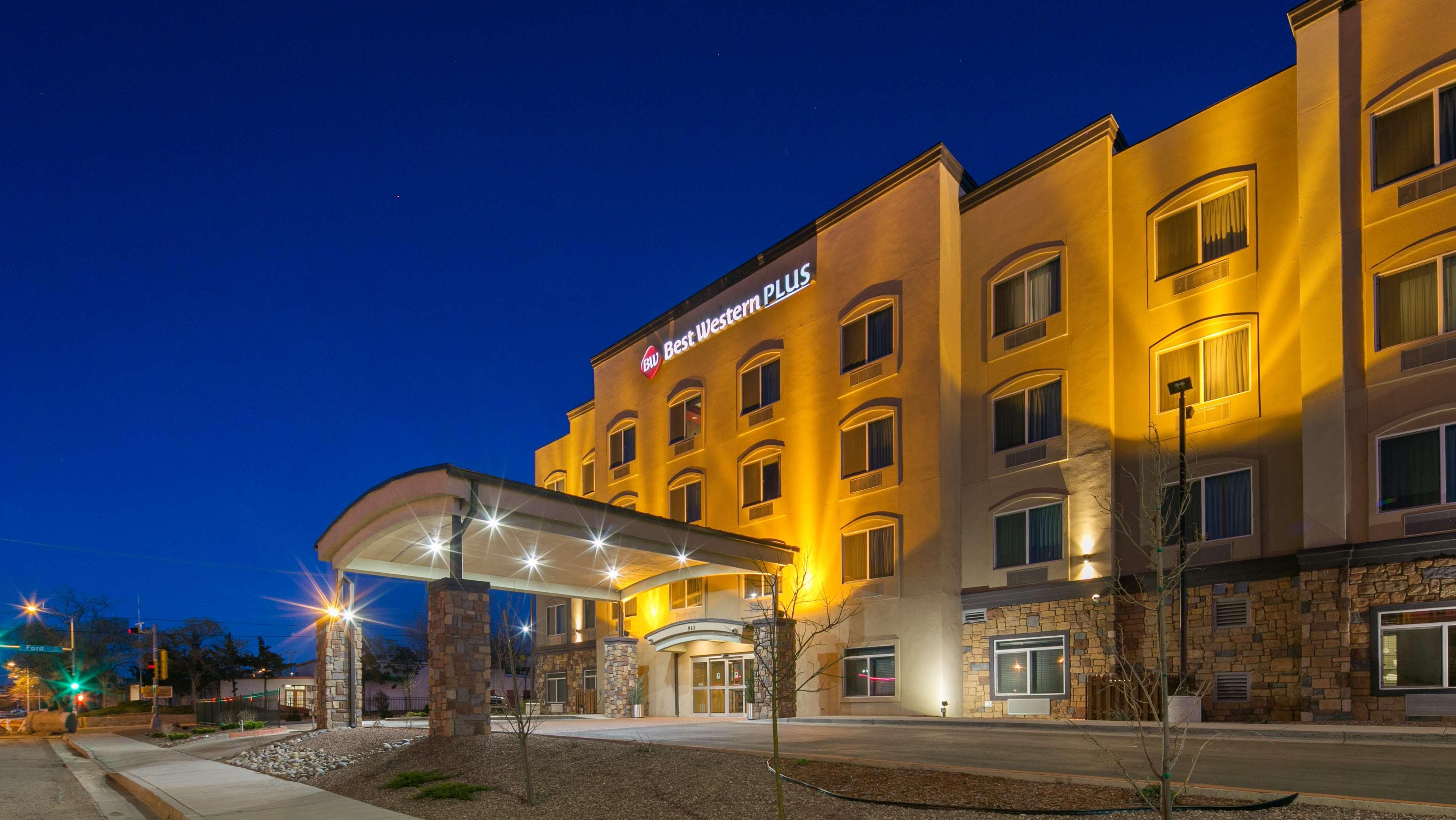 Best Western Plus Gallup Inn & Suites Exteriör bild